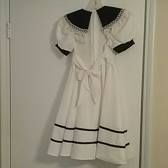 Bona Girls Dress and Hat - Picture 2 of 8